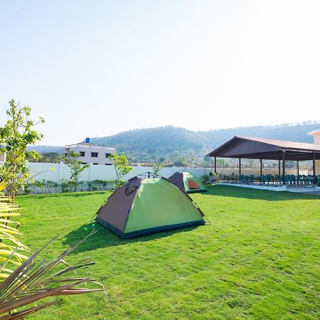 Eden Garden Villa อลีบาก ภายนอก รูปภาพ