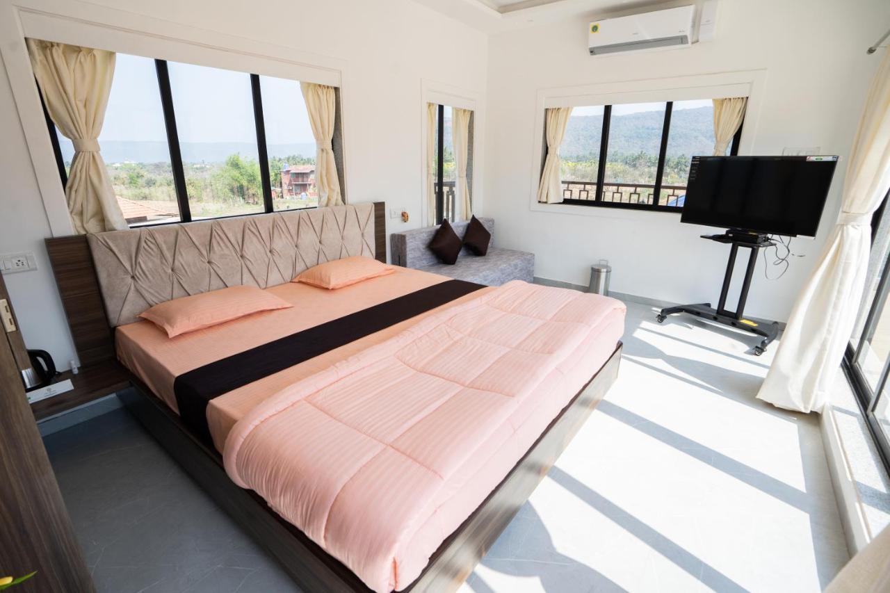 Eden Garden Villa อลีบาก ภายนอก รูปภาพ