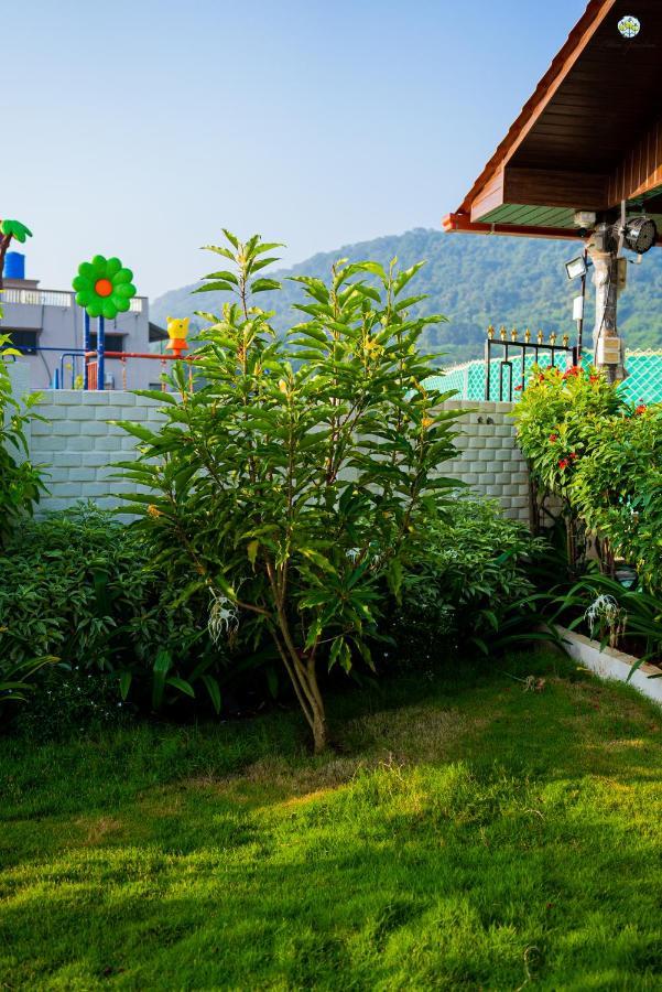 Eden Garden Villa อลีบาก ภายนอก รูปภาพ